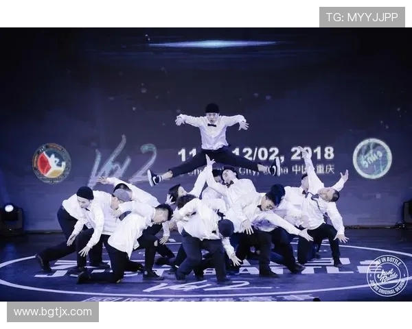 南京街舞队与武汉街舞队赛后分析灵活性对比与表现总结